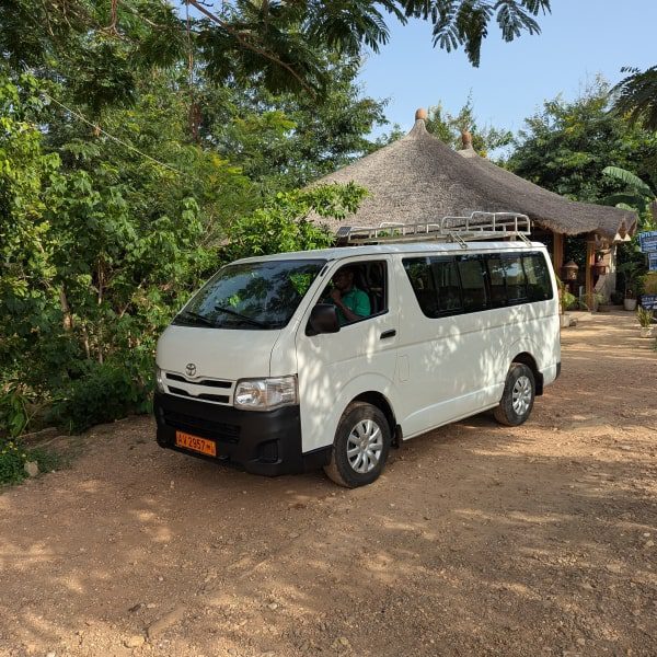 minibus_trois_quarts-min
